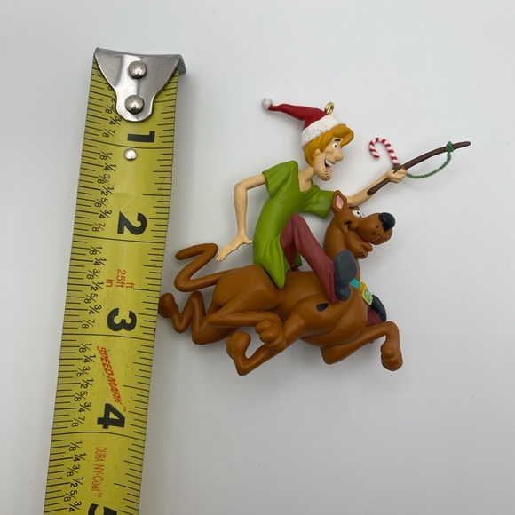 Hallmark Keepsake Tree Ornament Shaggy  Riding  Scooby Doo Candy Cane VTG 2000 - Picture 5 of 5